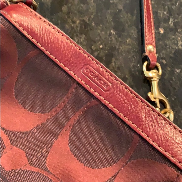 Coach wristlet - Picture 5 of 6